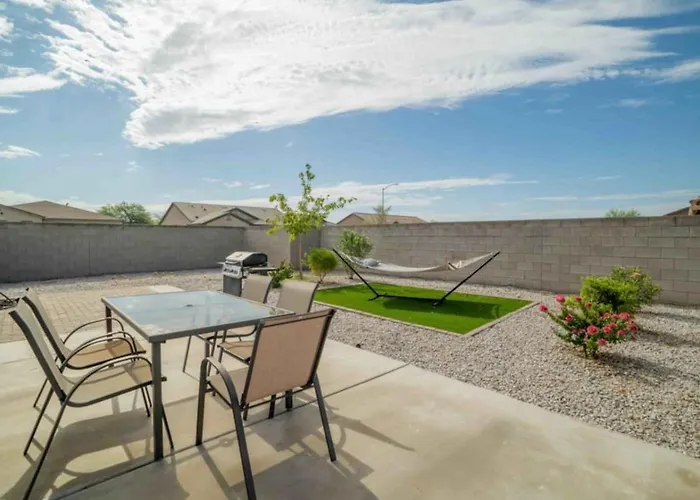 Modern 4br In 65 Inch Tv Holiday home Casa Grande